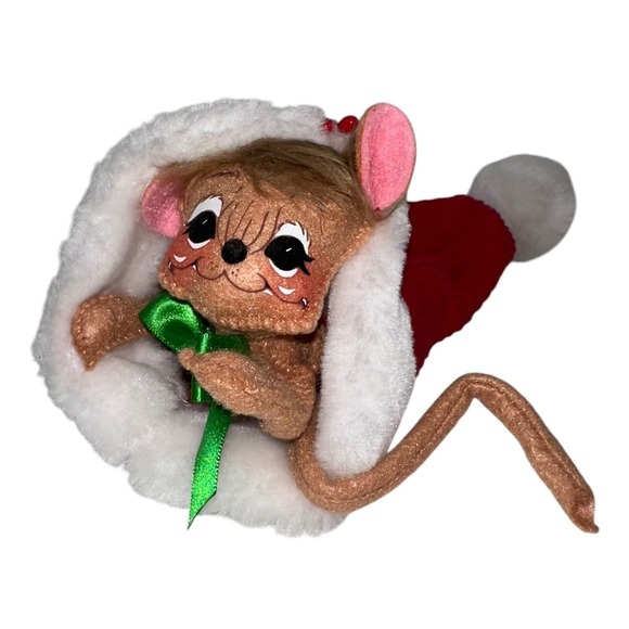 Lot of‎ 2-Annalee Christmas Mouse In Hat 2019 & White Cat In Hat/Mittens - Picture 2 of 10